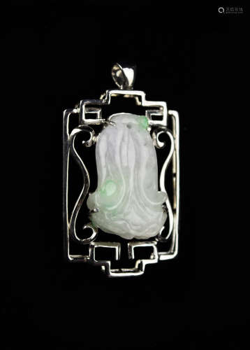 A Silver Framed Cabbage Jadeite Pendant with Green Floss