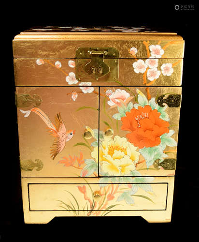 A Black Lacquered Jewelry Box with Gold Leaf and Painted with Birds and Peony