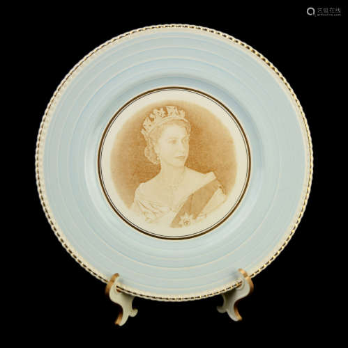 A British Queen Elizabeth II Coronation Celebration Decorative Plate (1953)
