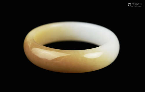 Hotan Sugar Jade Bangle