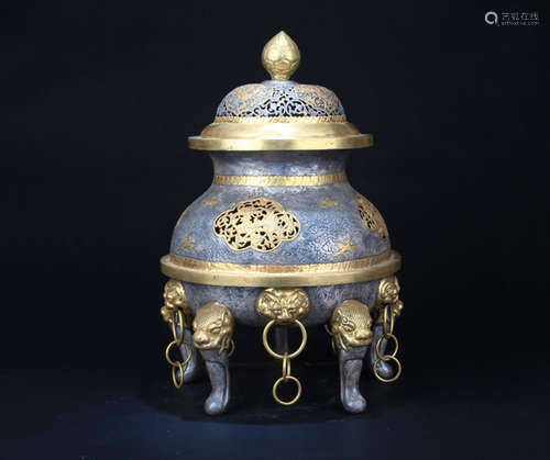 A GILT BRONZE DRAGON AND PHOENIX PATTERN CENSER