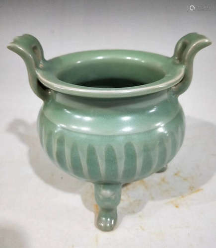 A LONGQUAN CELADON MELON SHAPED TRIPOD CENSER