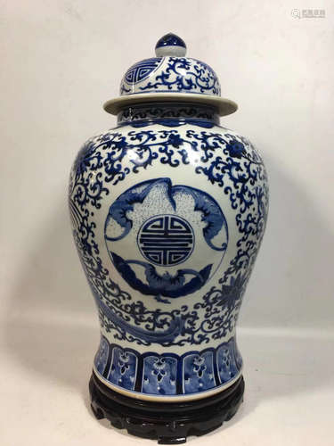 A BLUE&WHITE DRAGON AND PHOENIX JAR