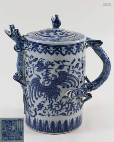 DAQING QIANLONG NIANZHI MARK TEAPOT