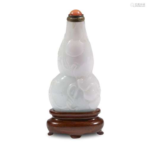 A Chinese white and pale green jadeite double gourd snuff bottle, qing dynasty