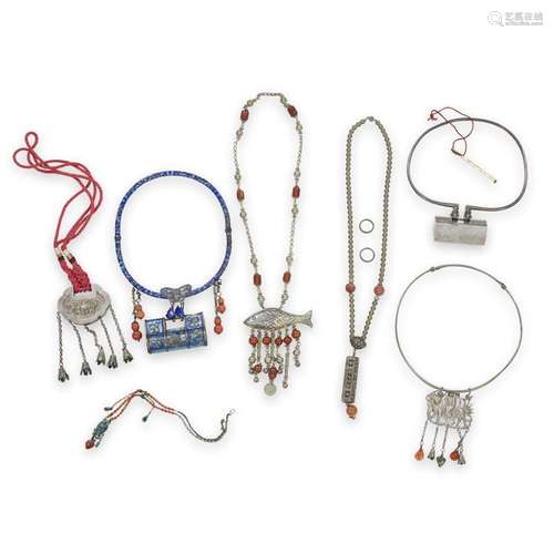 A group of Chinese/Southeast Asian jewelry,