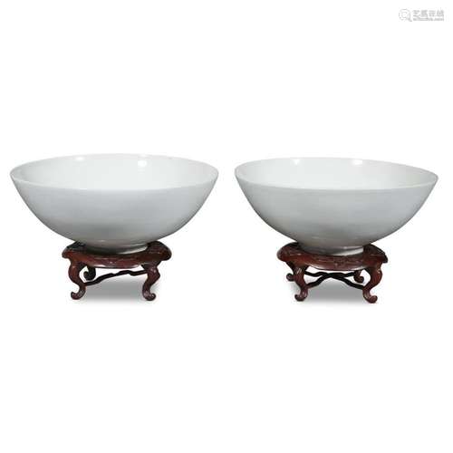 A pair of finely-potted incised white porcelain bowls, qing dynasty, 18th century