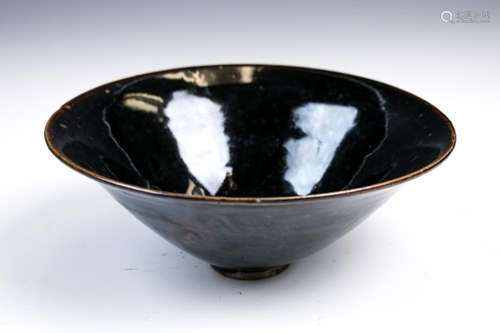 AN UNUSUAL BLACK GLAZED TEABOWL, SONG DYNASTY