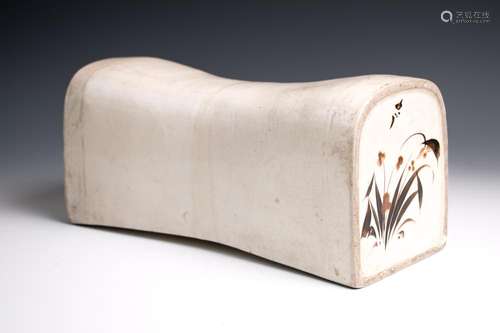 A CIZHOU RECTANGULAR PAINTED PILLOW, SONG/JIN