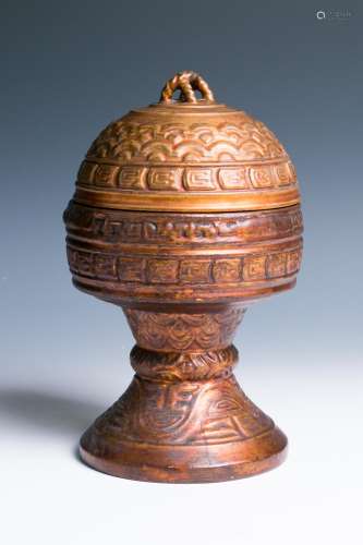 A GILT LACQUERED BUDDHIST ALTAR CONTAINER, 19TH C.