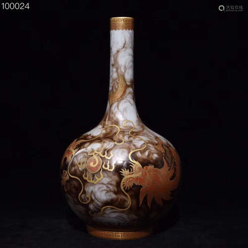 AN INK COLOUR IRON RED GILT GLAZE VASE