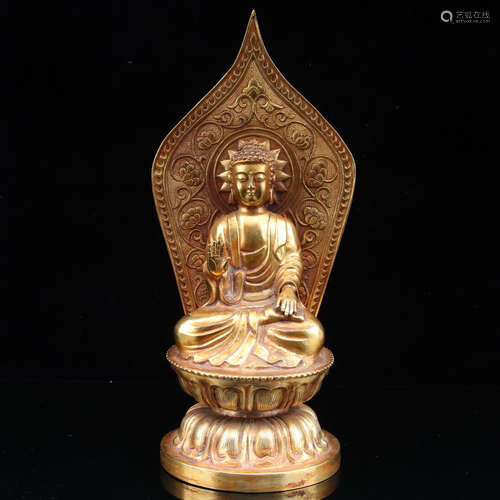 7-9TH CENTURY, A GILT BRONZE SHAKYAMUNI ORNAMENT, TANG DYNASTY