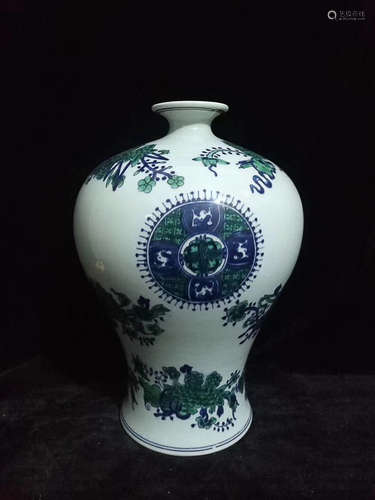 18TH CENTURY, A PAIR OF BLUE & WHITE COLORFUL PLUM VASES, QING DYNASTY