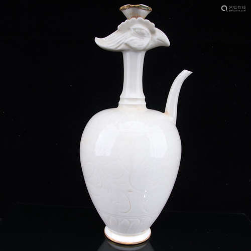 10-11TH CENTURY, A DING KILN CHICKEN DESIGN TEAPOT, NORTHERN SONG DYNASTY