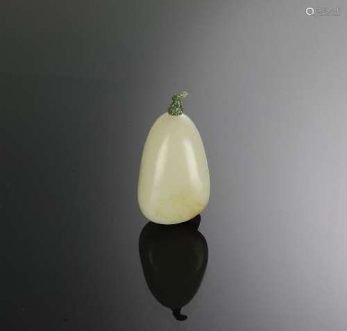 Chinese Hetian White Jade Snuff Bottle, 18th Century