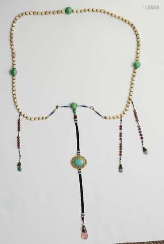 Chinese Mother of Pearl Court Necklace, 18-19th Century