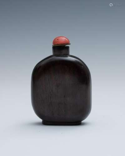 Chinese Zitan Snuff Bottle, 18th-19th Century