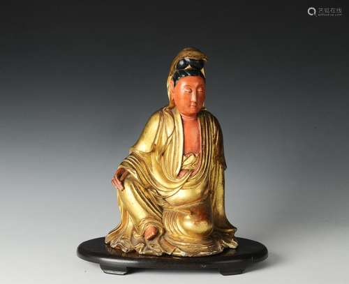 Chinese Gilt Wood Guanyin Figure, 17th-18th Century