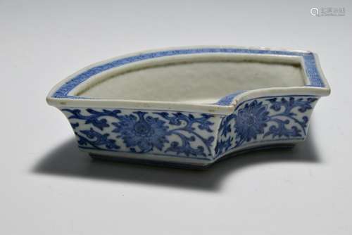 Chinese Blue & White Floral Planter, 18th Century