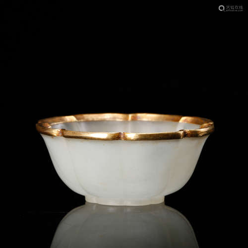 CHINESE WHITE JADE BOWL