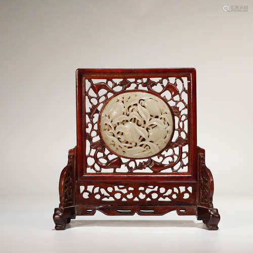 CHINESE WHITE JADE PLAQUE ON TABLE SCREEN