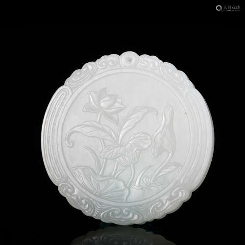 CHINESE WHITE JADE PENDANT