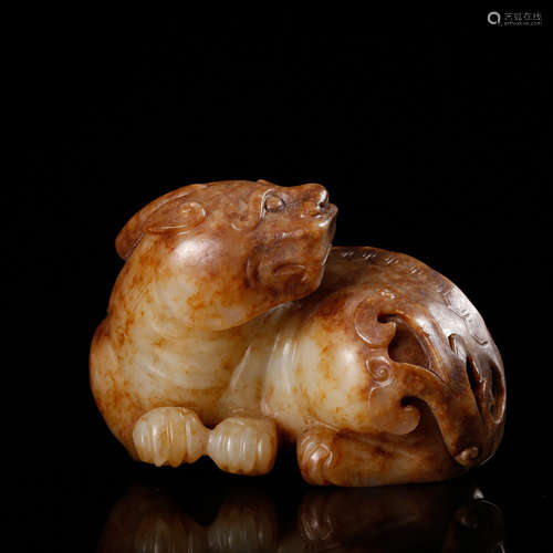 CHINESE JADE CARVED BEAST