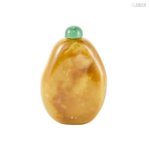 Chinese Chestnut and Russet Jade Snuff Bottle