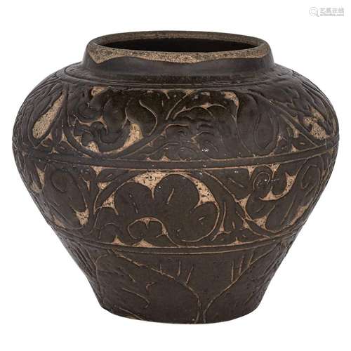 Chinese Heavily-Potted Cizhou Brown Glazed Carved Stoneware Jar