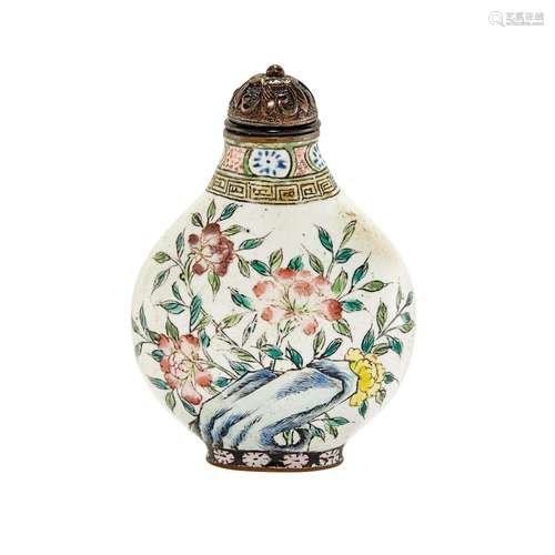 Chinese Enameled Metal Snuff Bottle