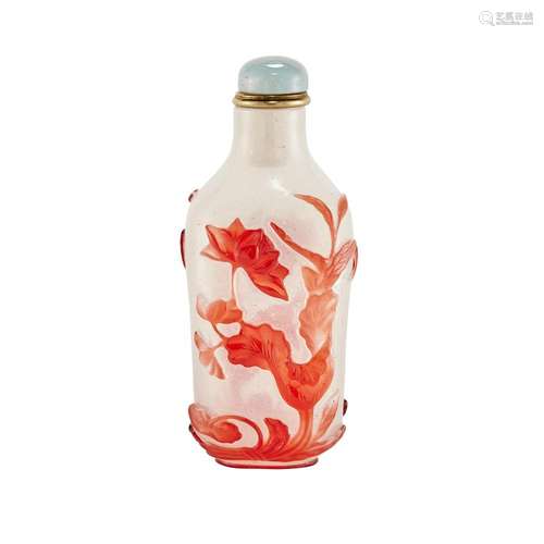 Chinese Red Overlay Glass Snuff Bottle