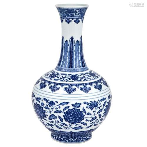 Chinese Blue and White Glazed Porcelain Vase