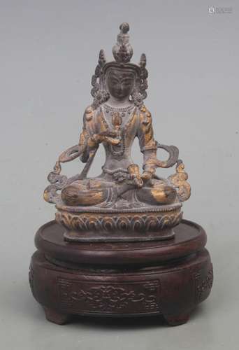 A REAR GILT BRONZE TIBETAN VAJRASATTVA STATUE