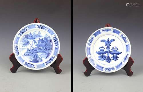 PAIR OF BLUE AND LLANDSCAPING WHITE PORCELAIN PLATE