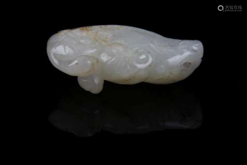 A FINE HE TIAN GREENISH WHITE JADE IN FIGURE OF GOLDEN TOAD