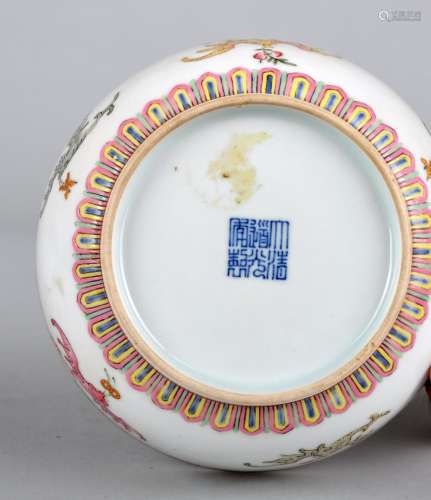 A FAMILLE ROSE BOWL, DAOGUANG MARK, QING DYNASTY