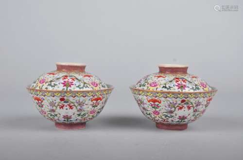 A PAIR OF FAMILLE ROSE BOWLS AND COVERS, GUANGXU MARK AND OF THE PERIOD