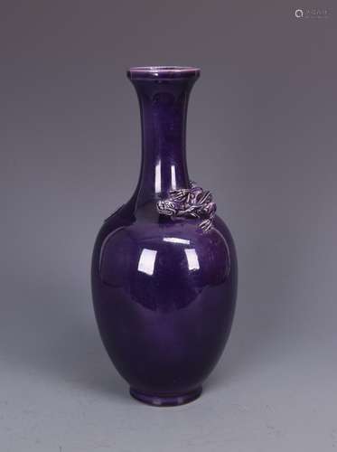 A AUBERGINE-GLAZED VASE, QIANLONG MARK, QING DYNASTY