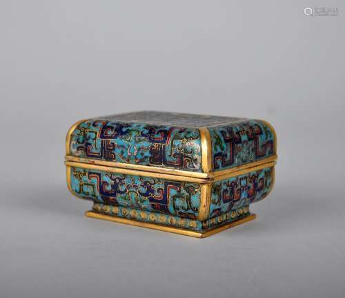 A CLOISONNE ENAMEL 'DRAGON' BOX, QIANLONG MARK, QING DYNASTY