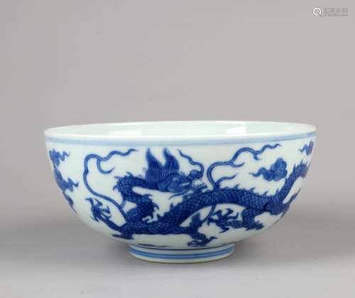 A BLUE AND WHITE 'DRAGON' BOWL, DAOGUANG MARK AND OF THE PERIOD.
