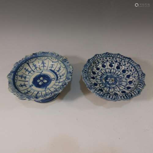 2 CHINESE ANTIQUE BLUE WHITE PORCELAIN TAZZA - MING DYNASTY