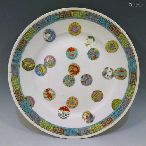 CHINESE ANTIQUE FAMILLE ROSE PLATE - GUANGXU MARK AND PERIOD