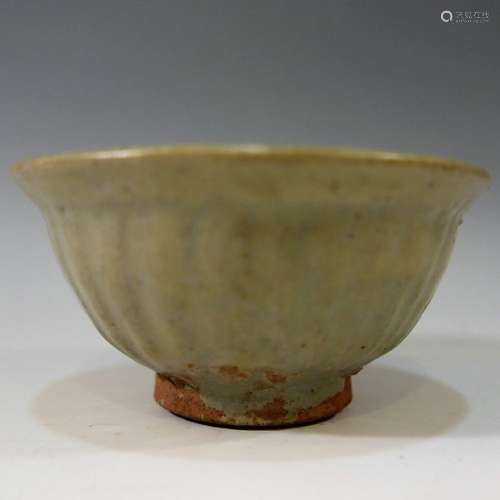 CHINESE ANTIQUE SONG DYNASTY CELADON PORCELAIN BOWL