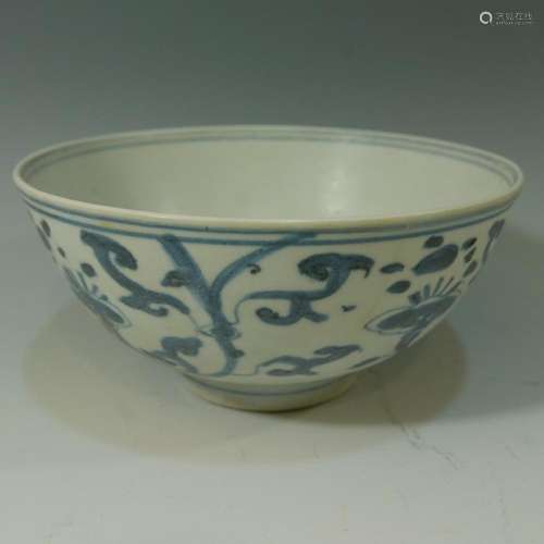 BLUE & WHITE BOWL OF FLORAL PATTERNS. WANLI. NANHAI SHIP WRECK