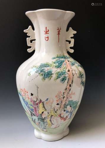 FAMOUS CHINESE ARTIST XIU SHANQUN OF FAMILLE ROSE PORCELAIN VASE. LATE 19C