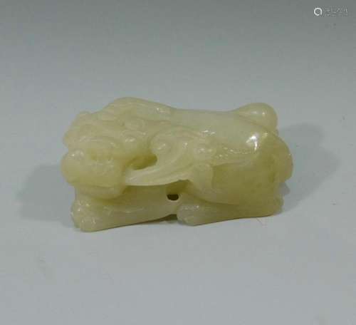 CHINESE ANTIQUE JADE FOO DOG - 19TH CENTURY