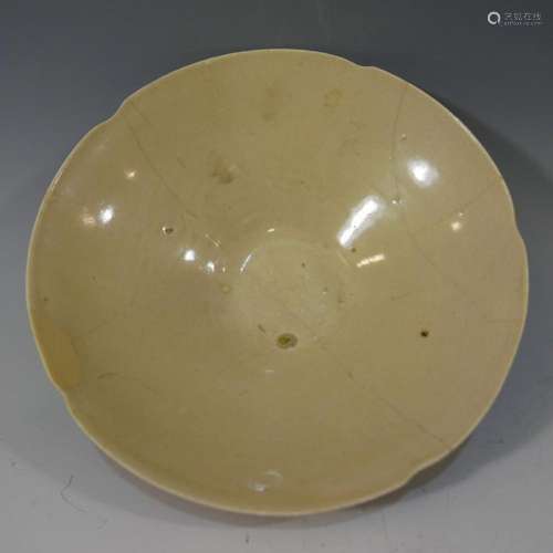 CHINESE ANTIQUE SONG DYNASTY CELADON PORCELAIN BOWL