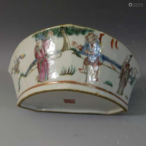 ANTIQUE CHINESE FAMILLE ROSE PORCELAIN DISH - 19TH CENTURY