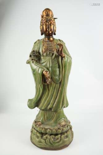 LONGQUAN YAO GOLDEN GILT GUANYIN FIGURE