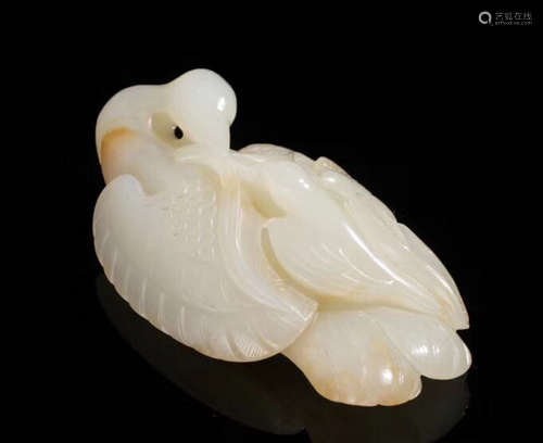 A HETIAN JADE BIRD SHAPED PENDANT